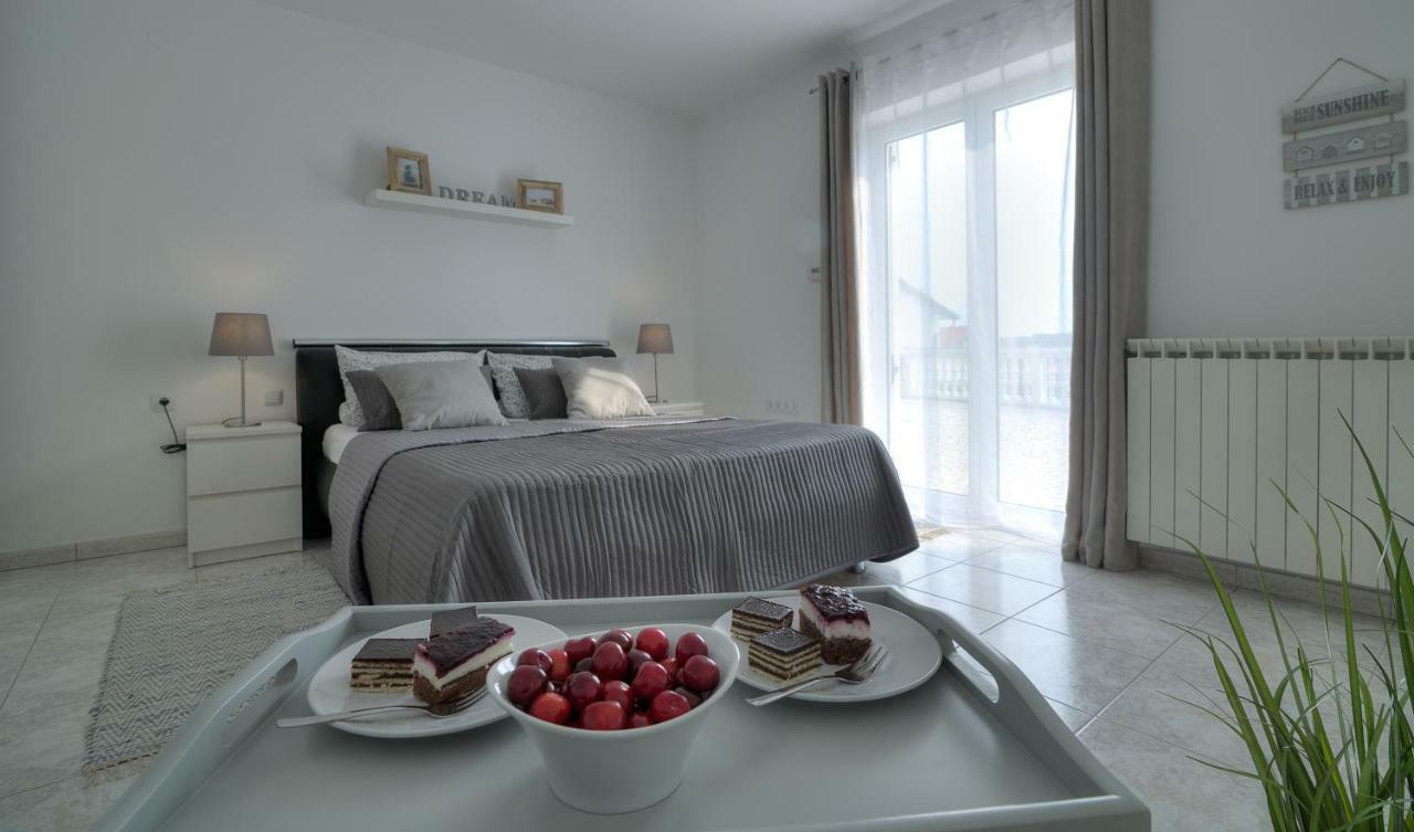 Apartment Barbara Senj  Eksteriør bilde